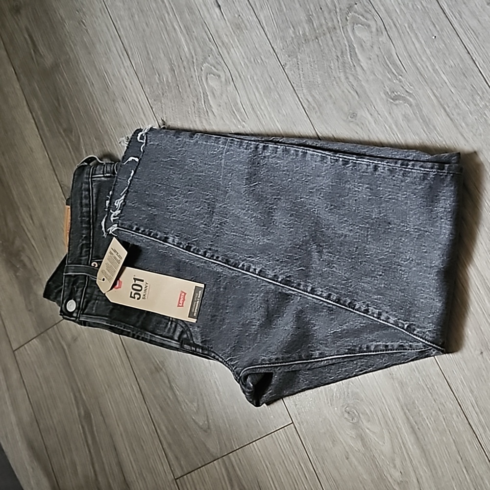 NWT Levi's 501 Skinny Jeans
